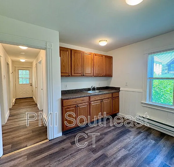 7 Griswold Ct #1 — Photo 12