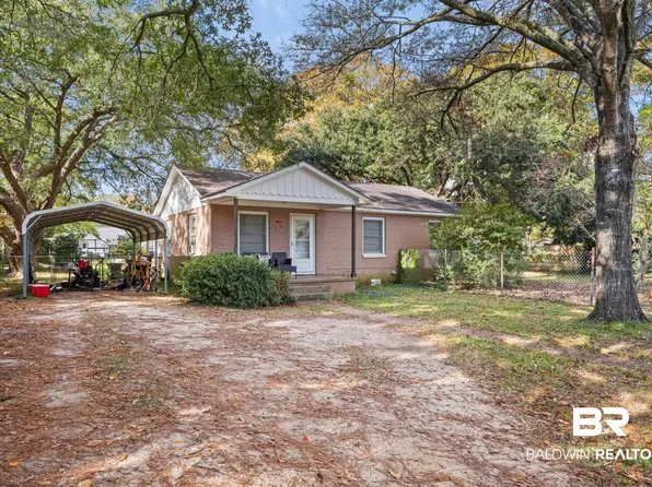 1605 McMillan Ave, Bay Minette, AL 36507
