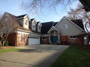 7357 Flamingo Rd, Algonac, MI 48001