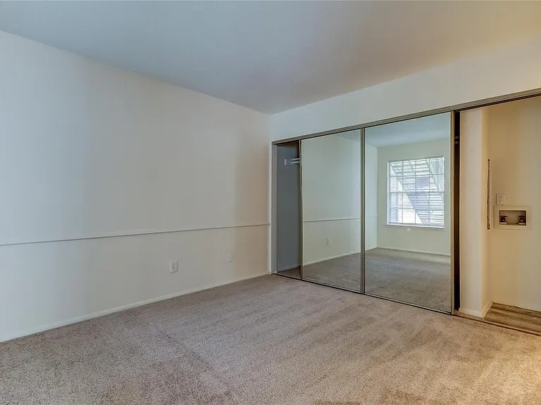 9100 Dr Martin Luther King Jr St N #1423 — Photo 12