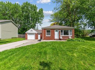 46851 Patnick Dr, Macomb, MI 48042