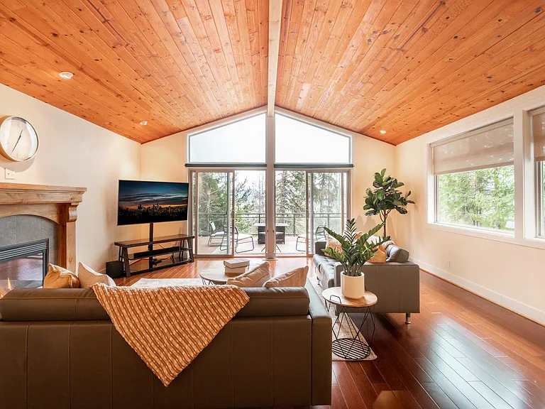247 W Lake Sammamish Pkwy SE — Photo 14