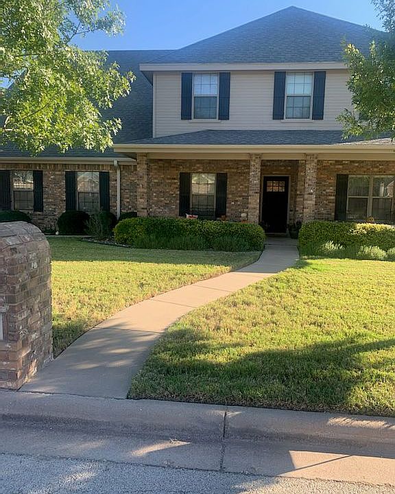 1st image of 3333 White Oaks Dr