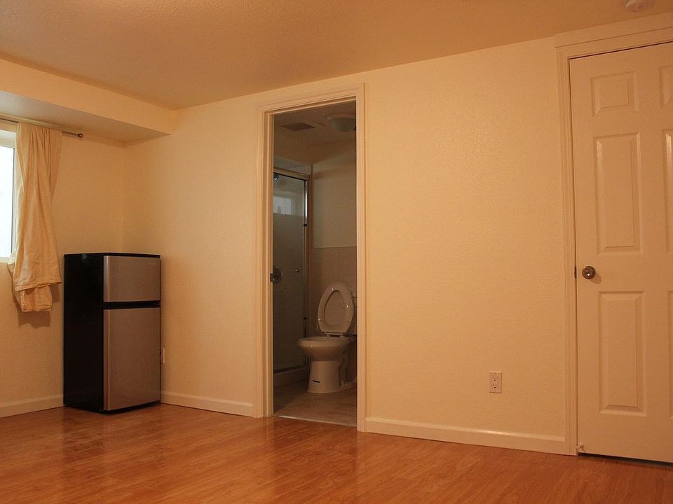 1st image of 180 San Fernando Way
