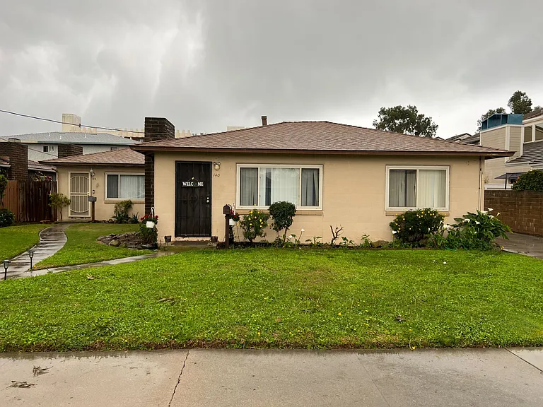 140 E Pearl St — Photo 1
