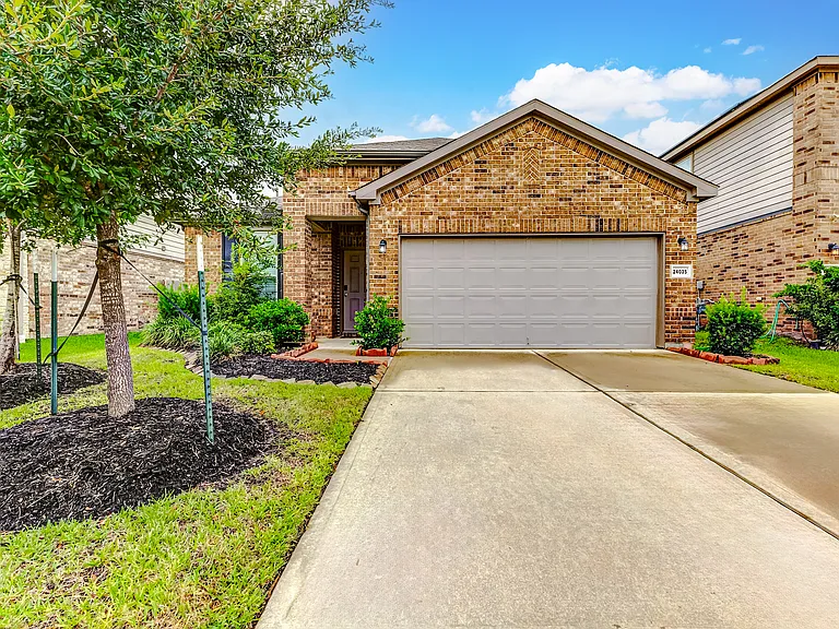 24035 Noble Darcy Ln — Photo 5
