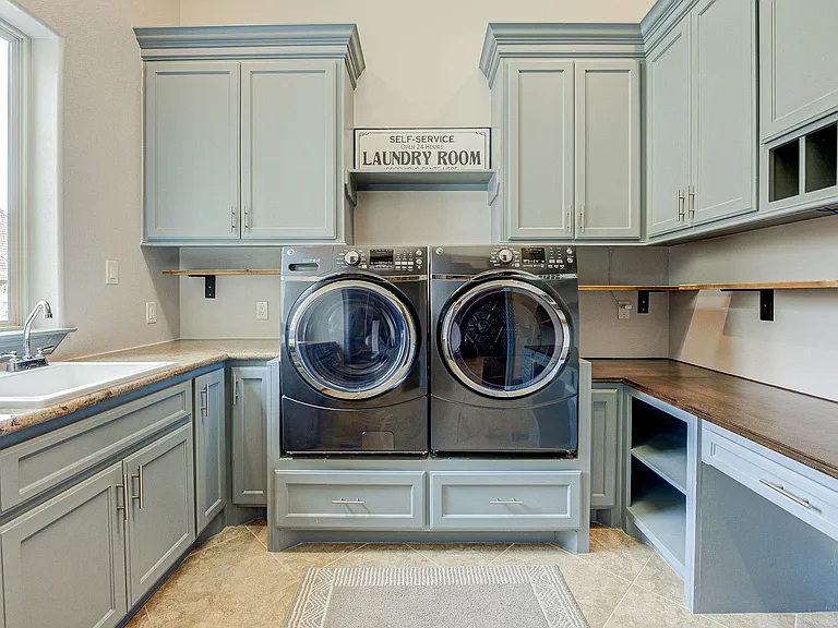 27303 Silver Jade Ct — Photo 17