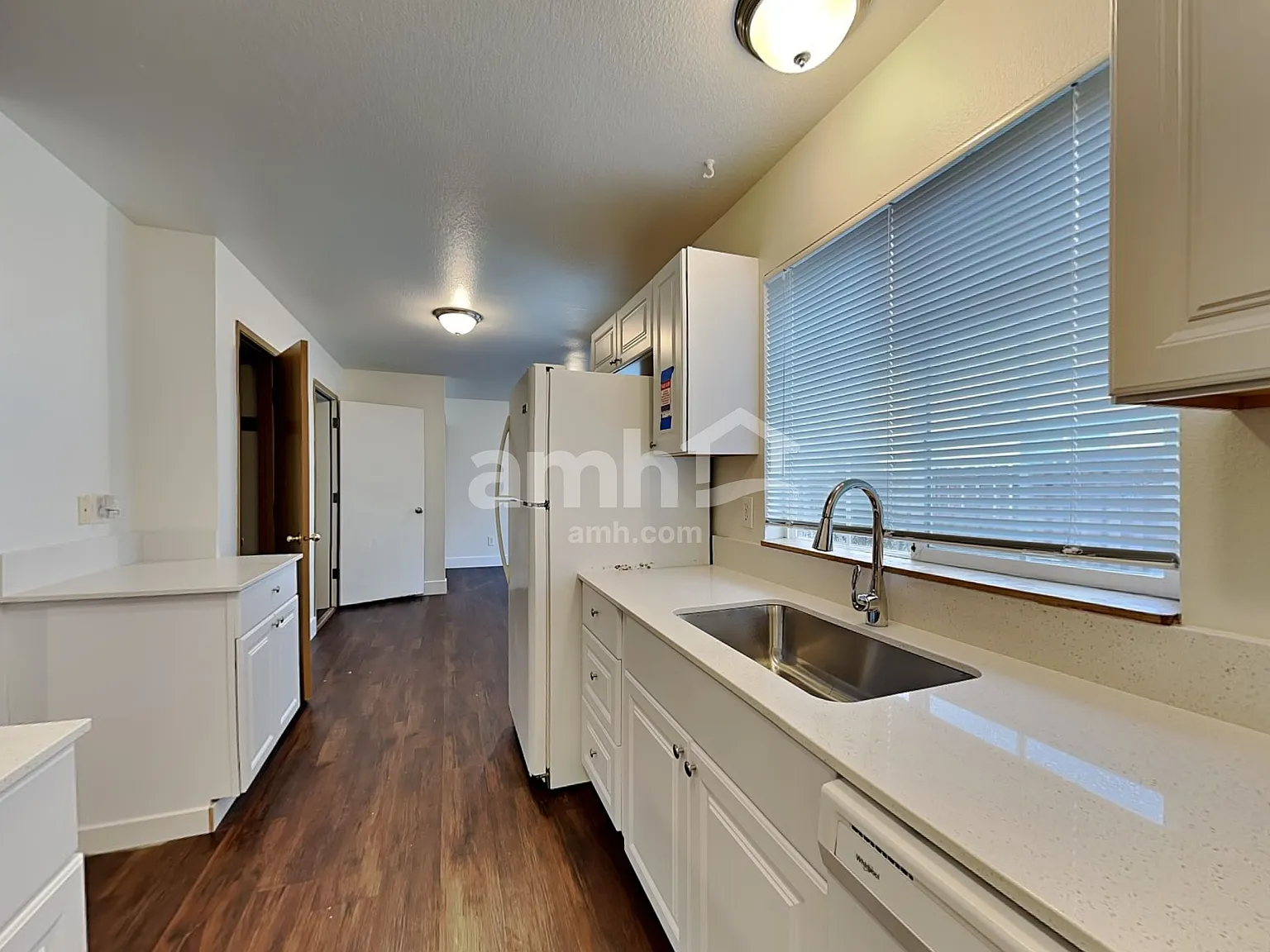 3 bed, 2.5 bath, 1499 sqft, $2,655 — Photo 3