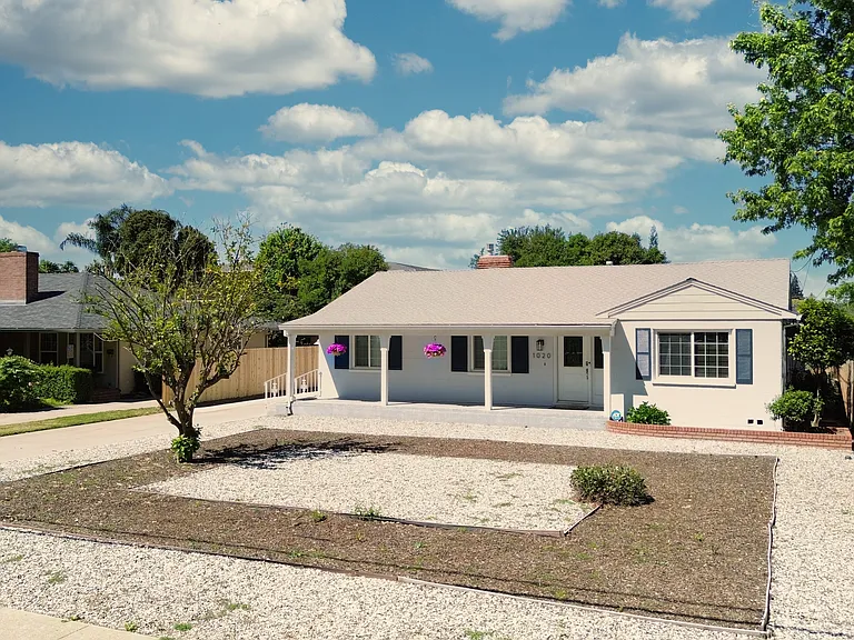 1020 Orange St — Photo 33