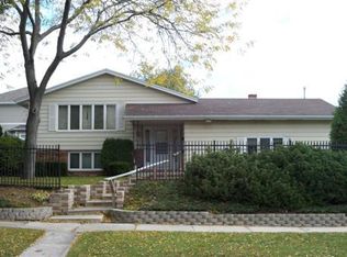 1121 N 4th St, Sheboygan, WI 53081