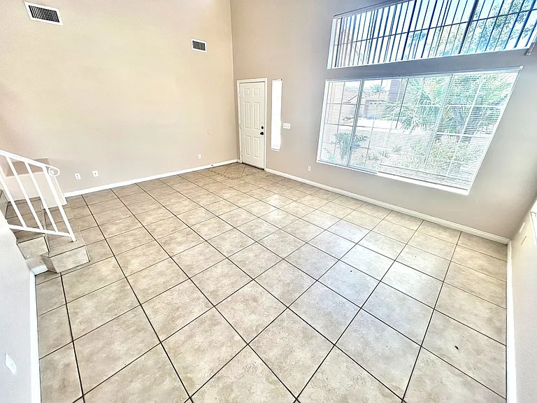 2514 Quail Canyon Ave — Photo 3