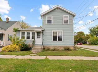 22 Sterling Ave, Oshkosh, WI 54901