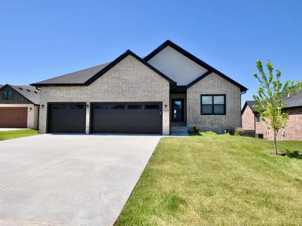 1505 N Thornhill Drive, Springfield, MO 65802