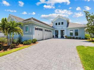 6117 Megans Bay Dr, Naples, FL 34113