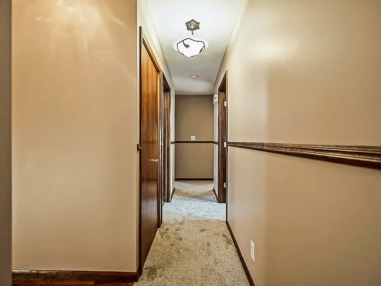 7666 Bishop Rd — Photo 28