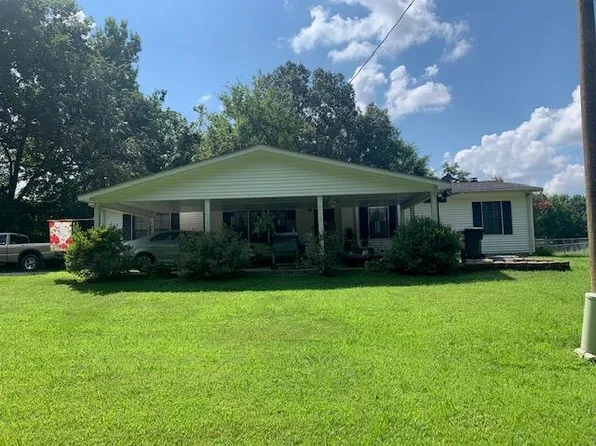 5670 Van Dyke Rd, Paris, TN 38242