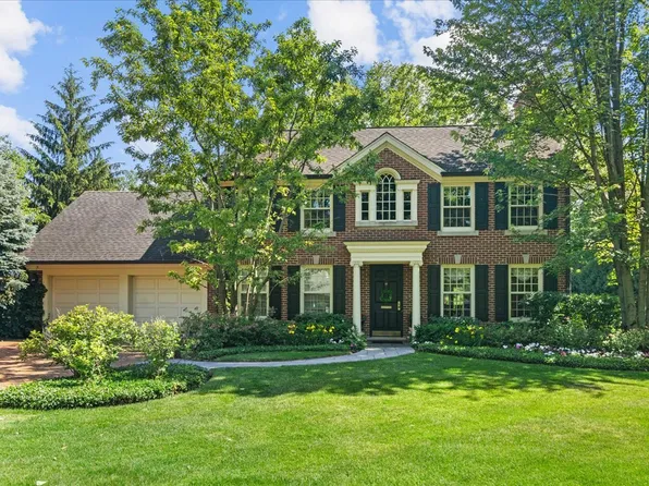 1300 Hackberry Ln, Winnetka, IL 60093