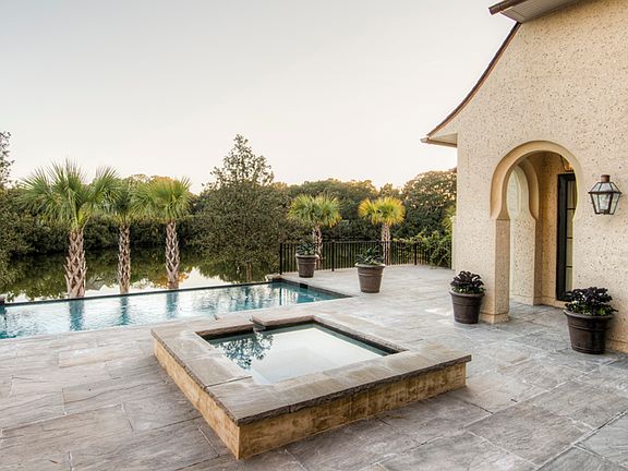 5th image of 266 Woodland Garden Ln