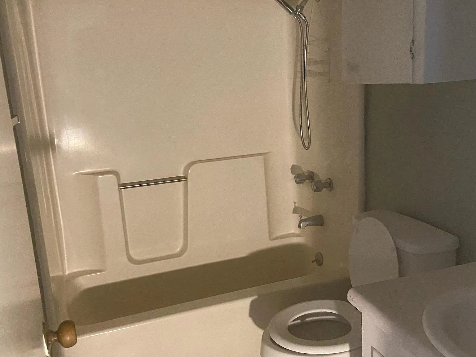 2 bed, 1100 sqft, $675 — Photo 4