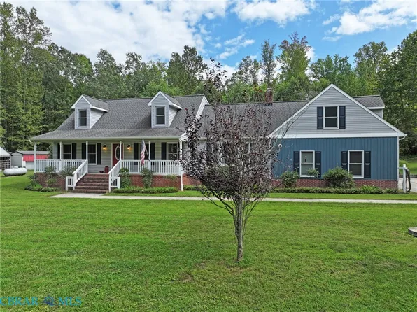 9467 Dutton Rd, Dutton, VA 23050