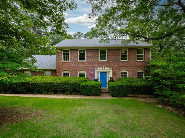 11 Bradbury Dr, Little Rock, AR 72212