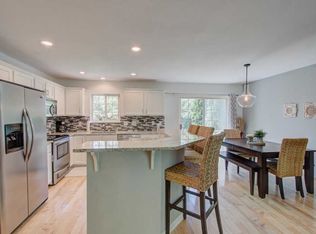 1908 Wexford Ln, Waukesha, WI 53186