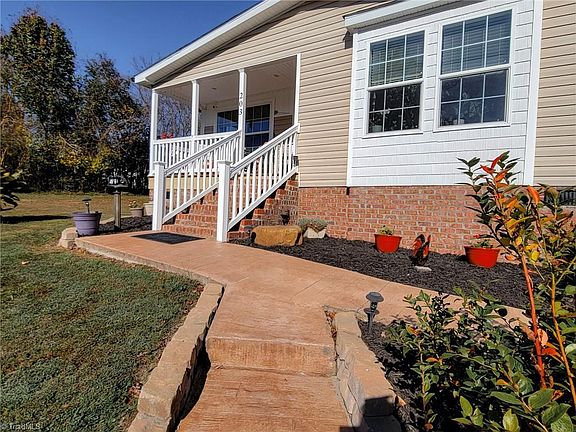 2nd image of 203 Linwood Dr