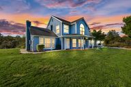 photo property thumbnail