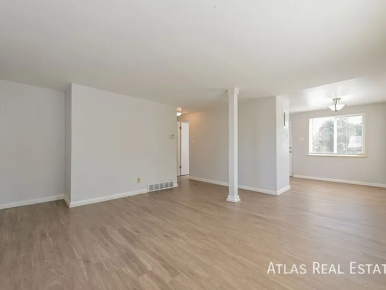 800 N Miller Ct #4 — Photo 4