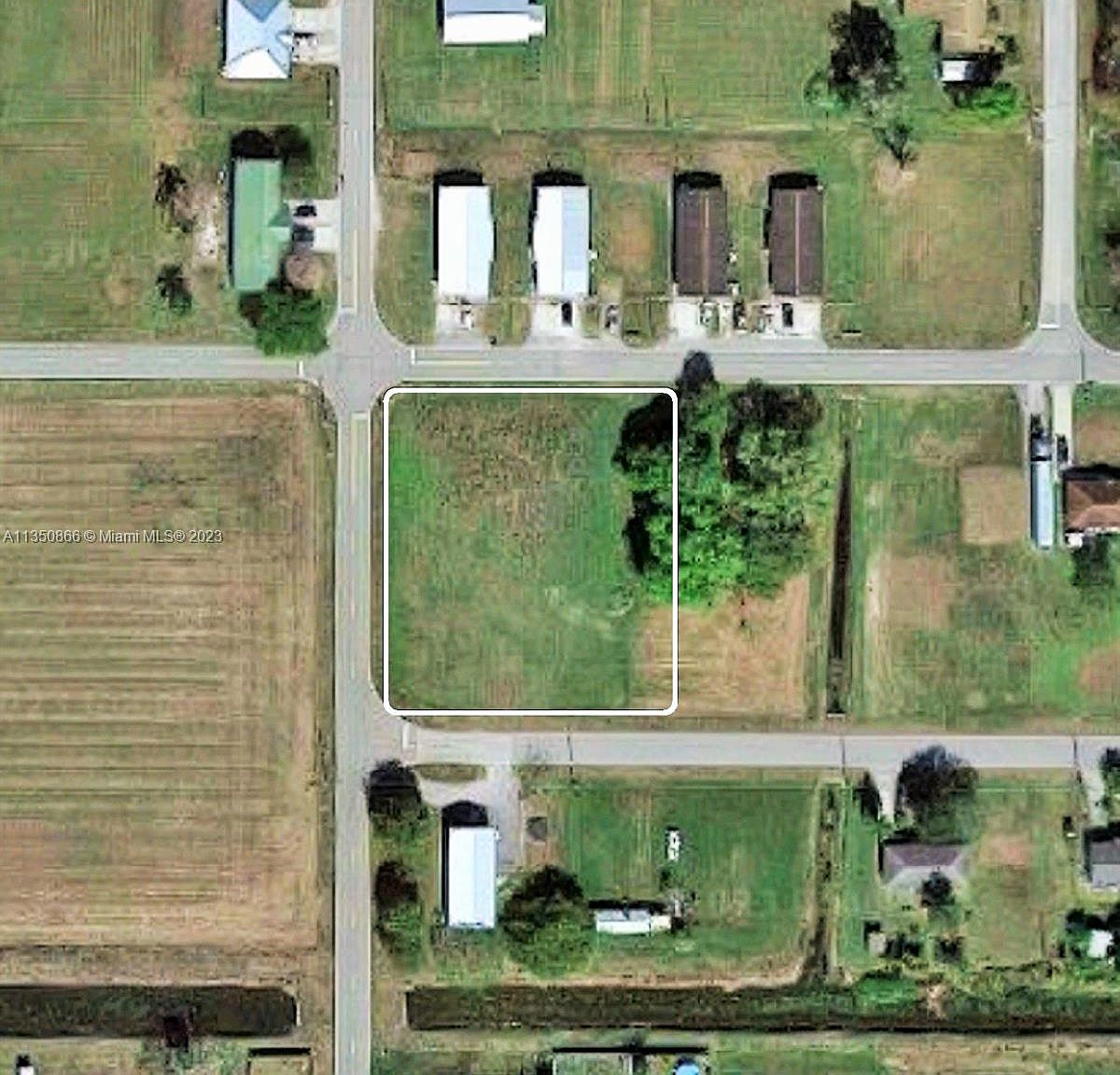 598 Avenue R, Moore Haven, FL 33471 MLS A11350866 Zillow