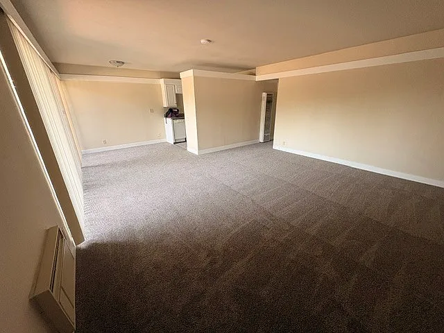 2 bed, 816 sqft, $2,200 — Photo 2