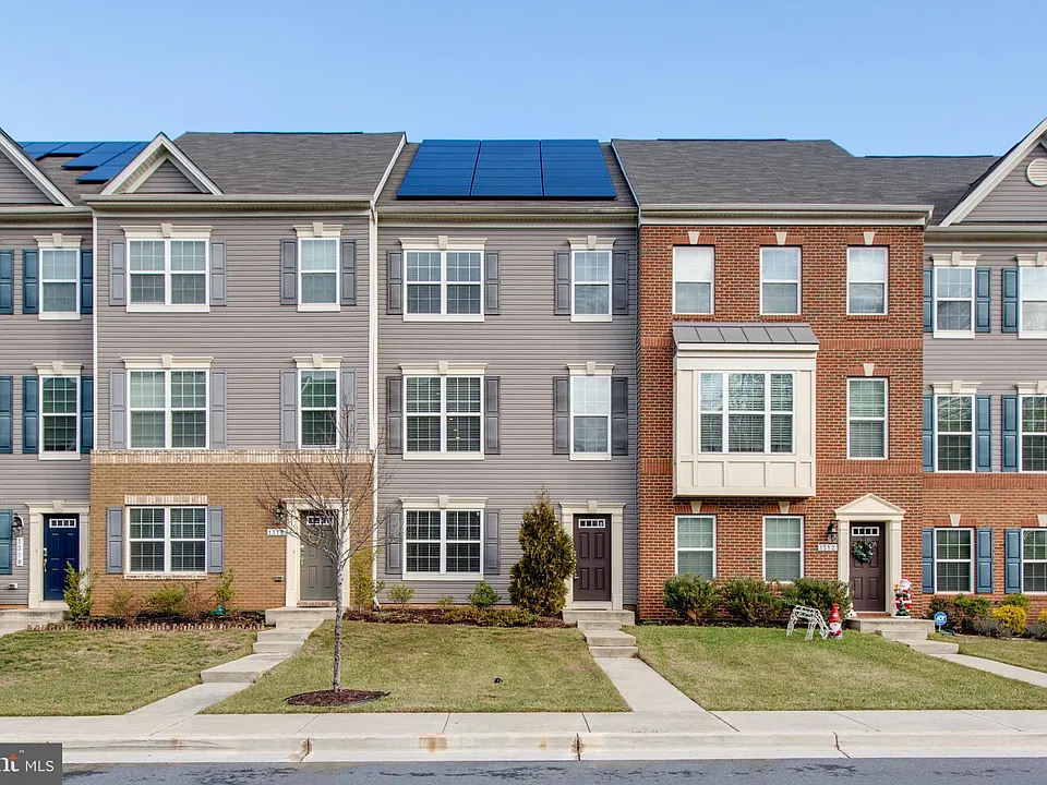 1314 Hawthorn Dr