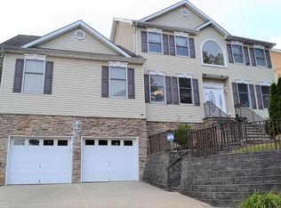 652 Hillside Ave, Brick, NJ 08724