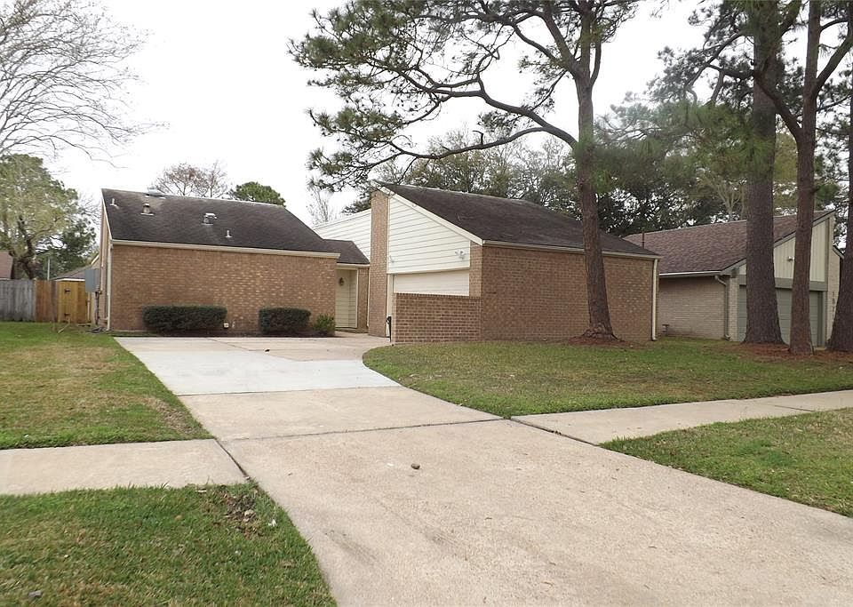 1st image of 15711 Brookford Dr