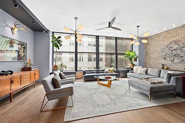 Sold by Compass | media 1