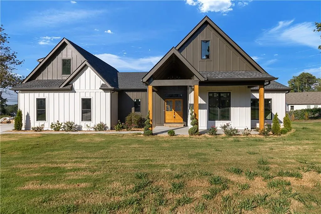 5 bed, 3.0 bath, 3063 sqft, $4,000 — Photo 4