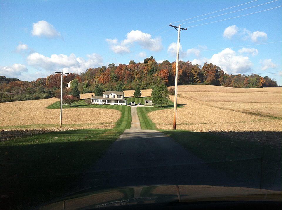 2nd image of 13660 Glen Valley Rd