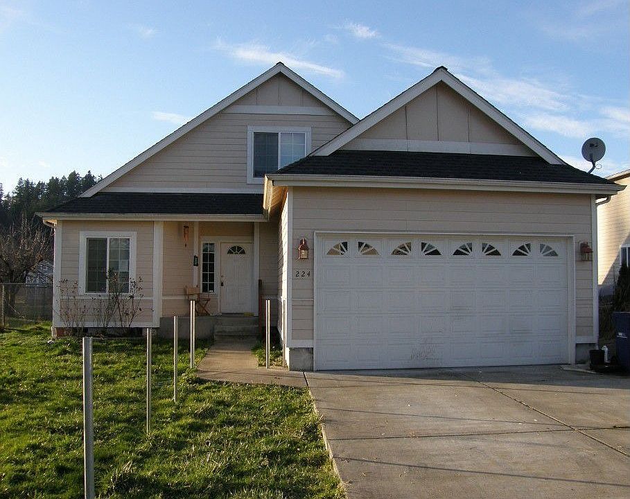 1st image of 224 Tacoma Blvd S