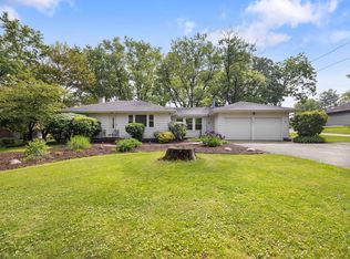 4N285 Lafox Rd, Saint Charles, IL 60175