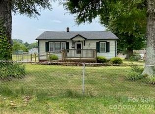 2911 Court Dr, Gastonia, NC 28054