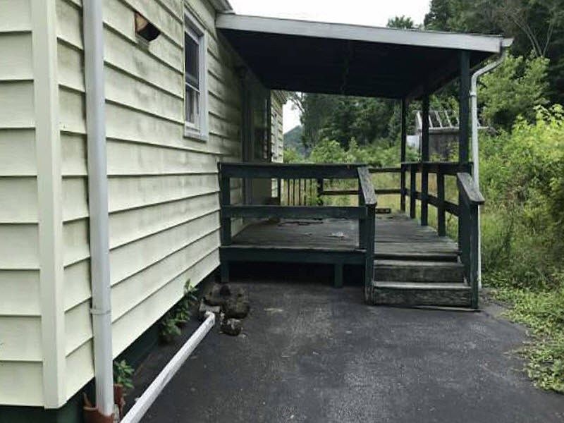 6341 Ohio River Rd, Lesage, WV 25537 Zillow