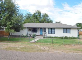 1205 N 3rd St, Alpine, TX 79830