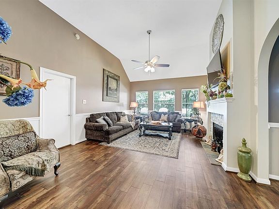 4th image of 316 Bay Spring Dr