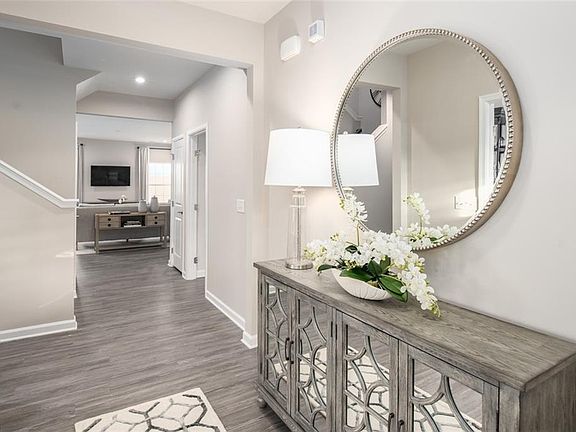 2nd image of 8283 Birdie Ln