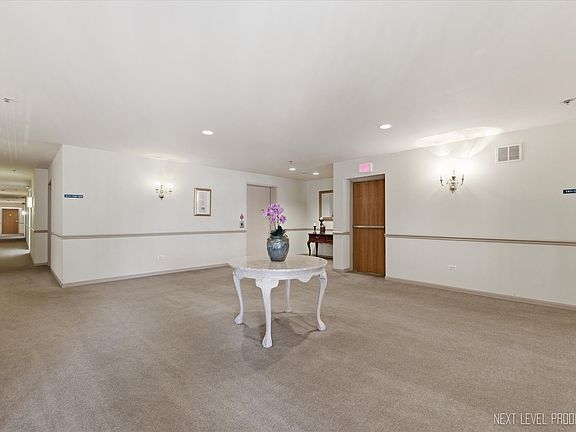 3rd image of 147 Hunt Club Dr Unit 147