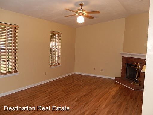 4th image of 138 Whetherbine Way W