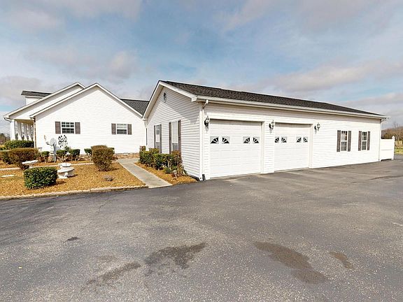 3rd image of 711 Mapleview Dr