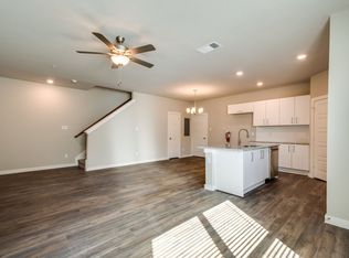 627 Wheatfield Dr, Venus, TX 76084