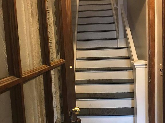Entrance - Staircase to Second Fl Unit