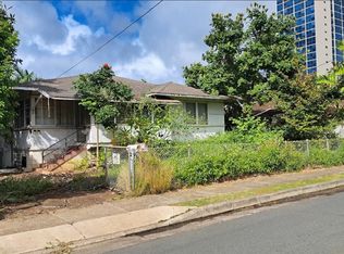 1140 Elm St, Honolulu, HI 96814